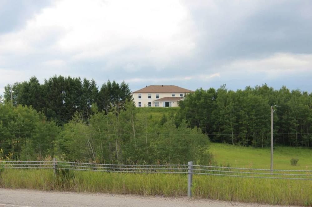 Honeycomb Bed & Breakfast Onanole Exterior photo